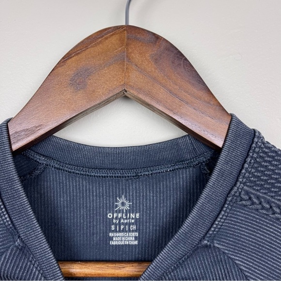 Aerie Offline Big Chill Seamless Long Sleeve Crop Top - Picture 6 of 7